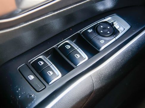 Used 2021 Kia Sorento LX FWD image 18