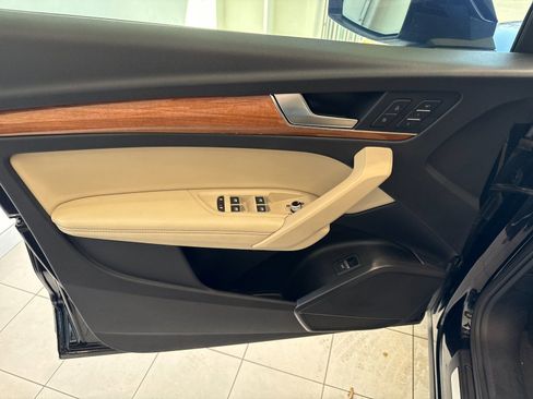Used 2021 Audi Q5 2.0T Premium Plus image 11
