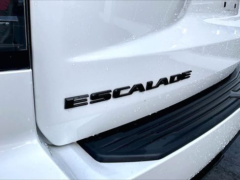 Used 2024 Cadillac Escalade Sport w/ LPO, ONYX Package AWD/4WD image 9