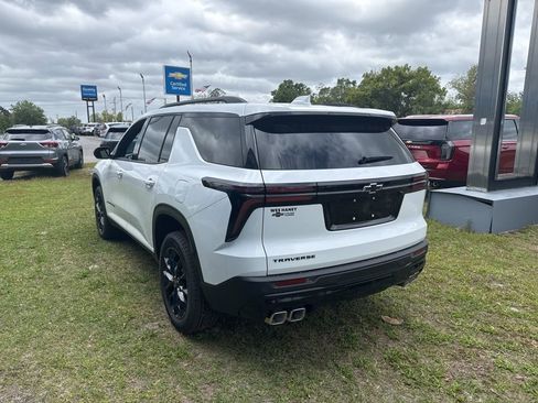 New 2026 Chevrolet Traverse LT w/ Midnight/Sport Edition FWD image 5