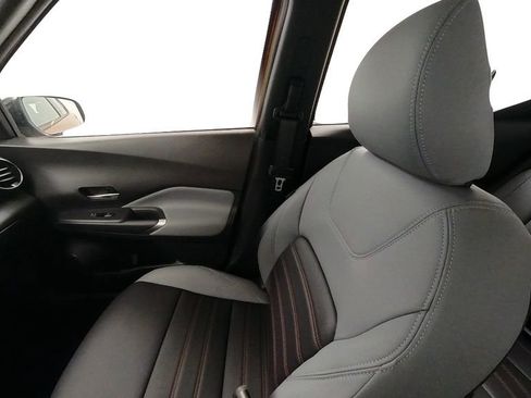 Used 2024 Nissan Kicks SR w/ SR Premium Package FWD image 25