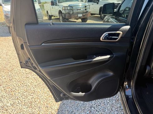 Used 2014 Jeep Grand Cherokee Limited AWD/4WD image 24