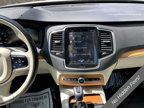 Used 2022 Volvo XC90 T6 Momentum AWD/4WD image 6