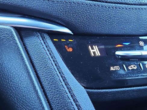 Used 2023 Cadillac XT5 Luxury image 19