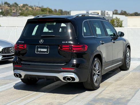New 2026 Mercedes-Benz GLB 35 AMG 4MATIC image 11