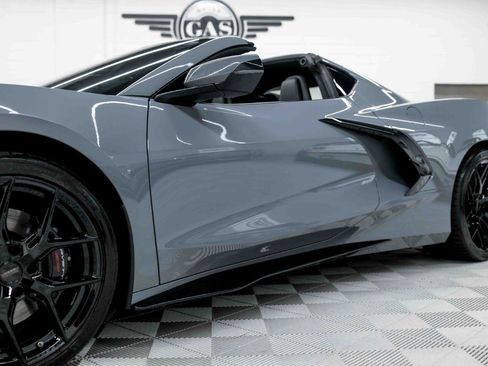 Used 2024 Chevrolet Corvette Stingray Preferred Cpe w/ Z51 Performance Package RWD image 31