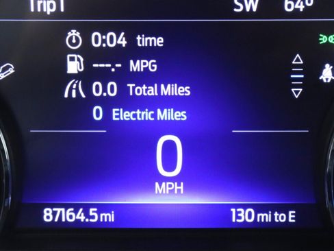 Used 2021 Ford Escape SE FWD image 14