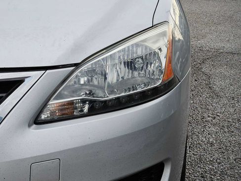 Used 2014 Nissan Sentra SR w/ Premium Package FWD image 11