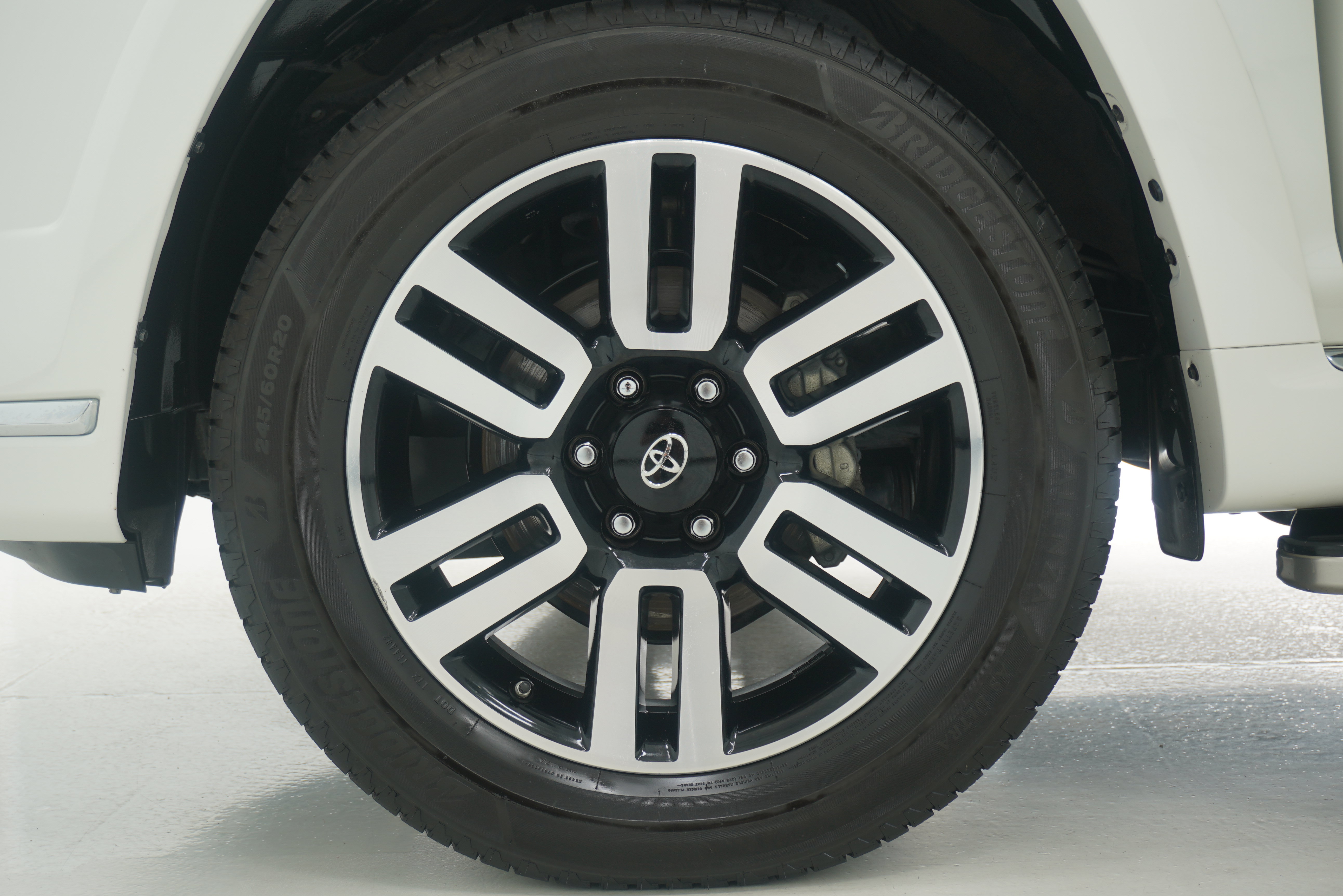 Used 2021 Toyota 4Runner Limited RWD image 32
