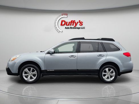 Used 2013 Subaru Outback 2.5i Limited image 16