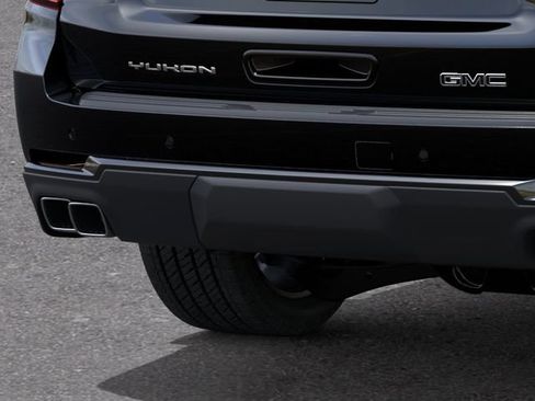 New 2026 GMC Yukon Denali Ultimate w/ LPO, Floor Liner Package AWD/4WD image 14