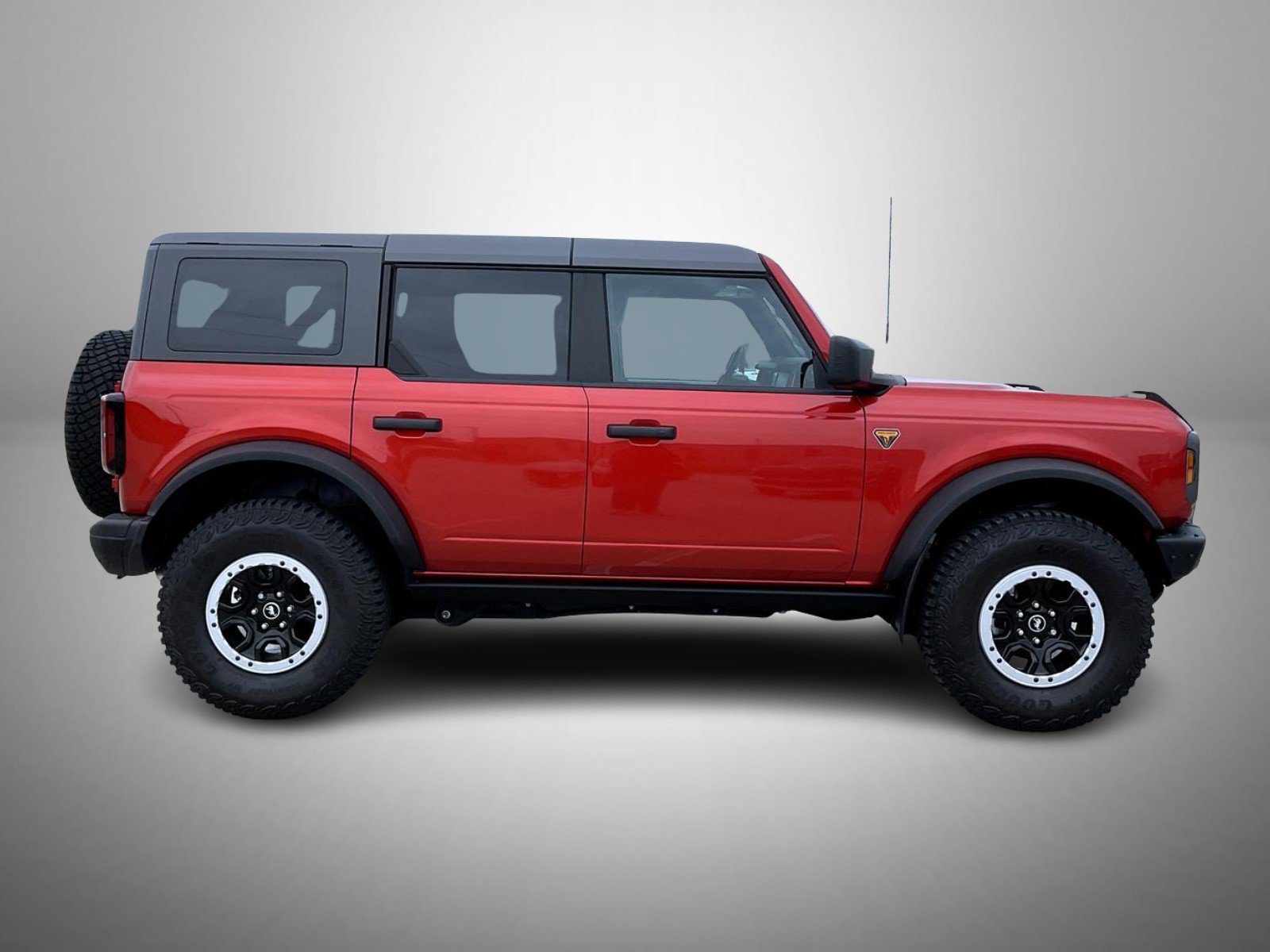 Used 2024 Ford Bronco Badlands w/ Sasquatch Package AWD/4WD image 4