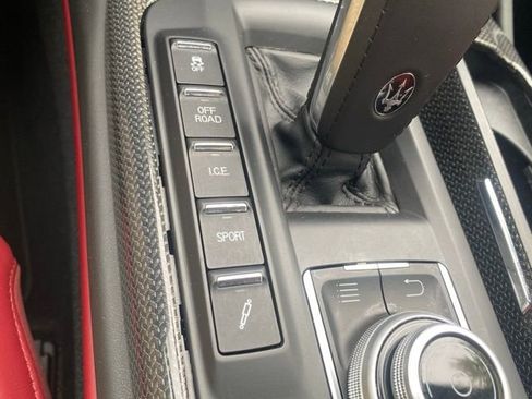 Used 2019 Maserati Levante GTS image 34