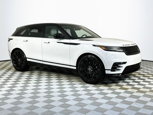 Used 2026 Land Rover Range Rover Velar Belgravia AWD/4WD image 3