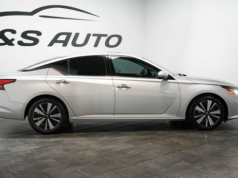 Used 2020 Nissan Altima 2.5 SL FWD image 8