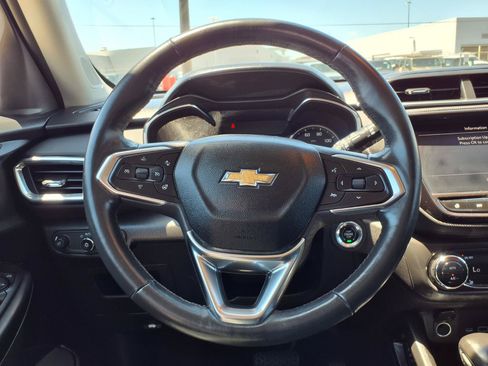 Used 2023 Chevrolet TrailBlazer LT FWD image 15