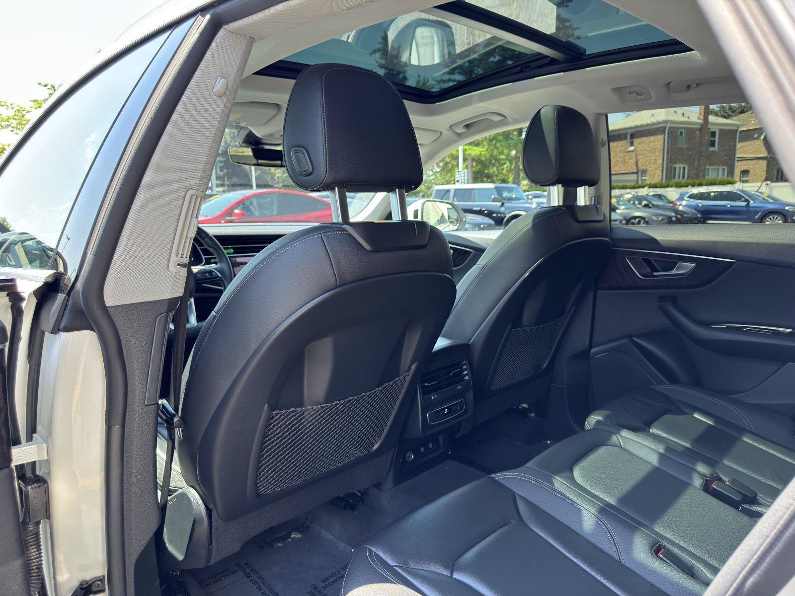 Used 2023 Audi Q8 Premium w/ Convenience Package AWD/4WD image 29