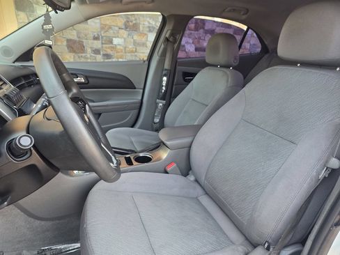Used 2015 Chevrolet Malibu LS FWD image 13