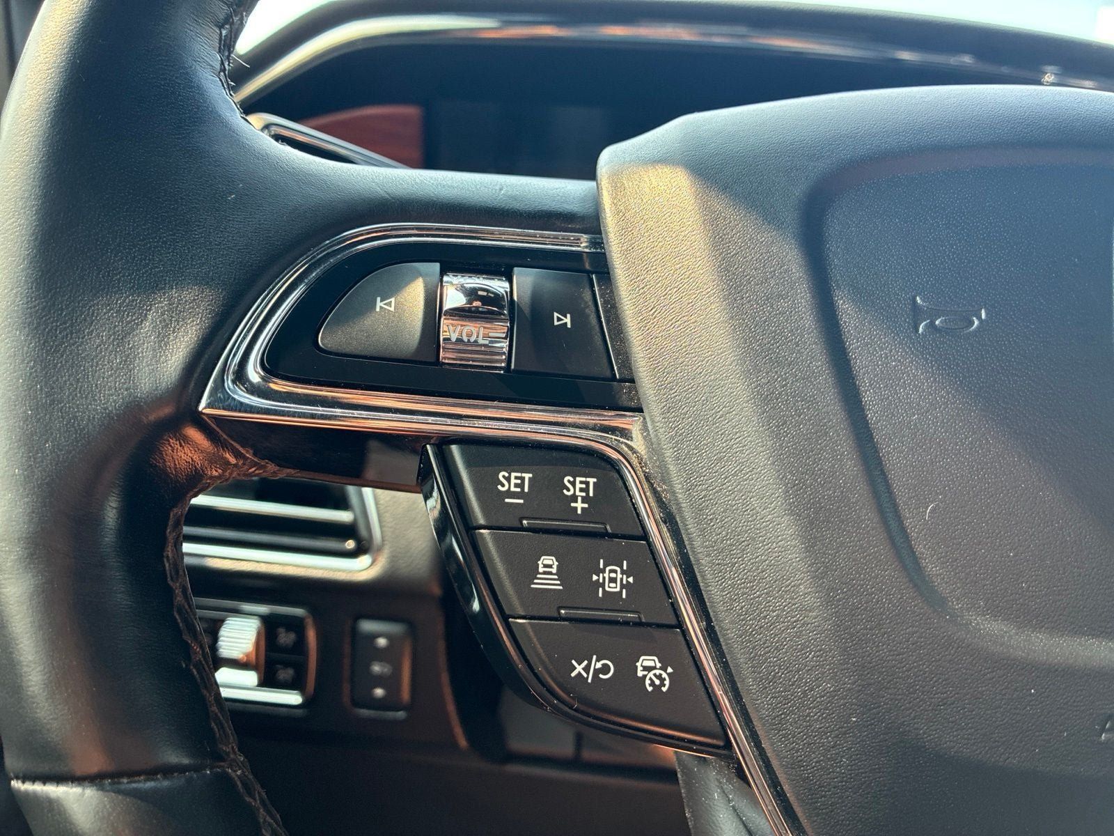 Used 2024 Lincoln Navigator Reserve AWD/4WD image 30