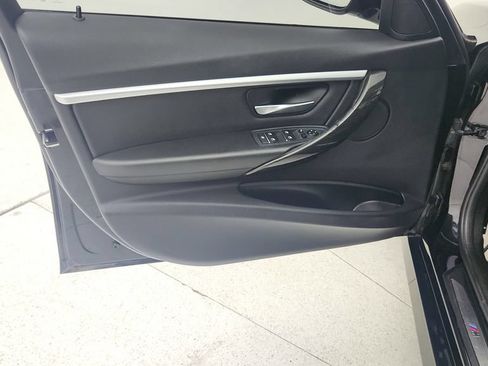 Used 2017 BMW 330i Sedan RWD image 23