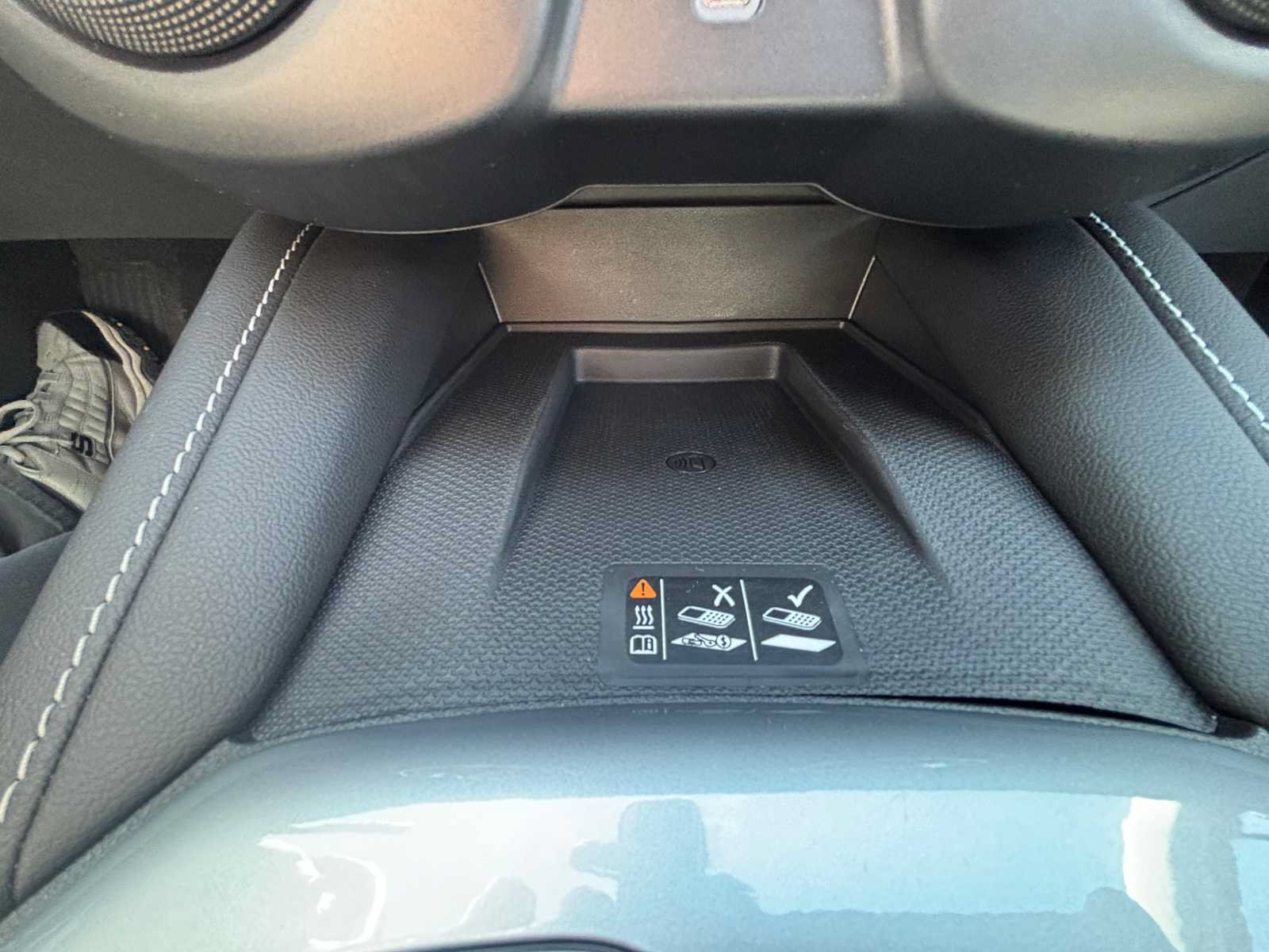 Used 2024 Chevrolet Blazer LT w/ Convenience Package FWD image 25