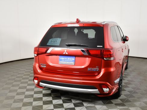 Used 2018 Mitsubishi Outlander GT AWD/4WD image 7