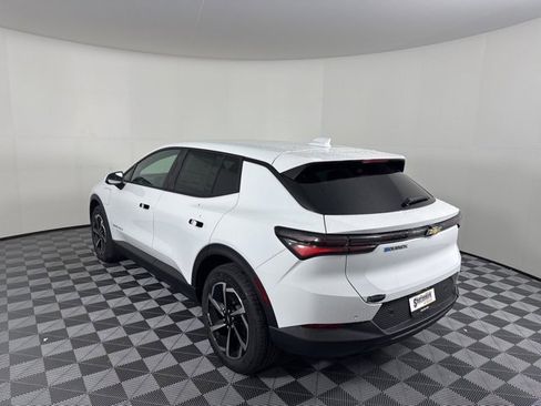 New 2026 Chevrolet Equinox EV LT image 5