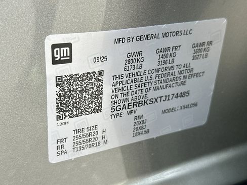 New 2026 Buick Enclave Sport Touring w/ Power Package image 29