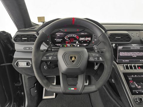 Used 2024 Lamborghini Urus Performante image 9