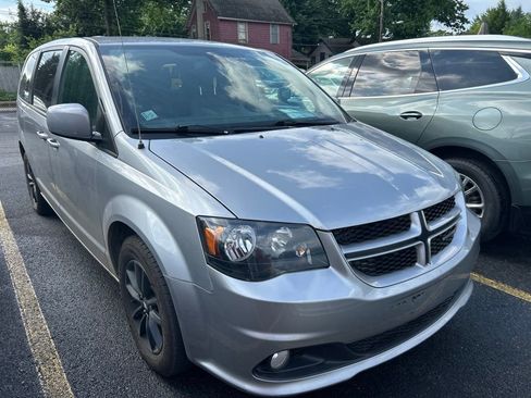 Used 2020 Dodge Grand Caravan GT FWD image 3