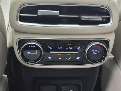 Used 2024 Genesis GV80 3.5T AWD/4WD image 17