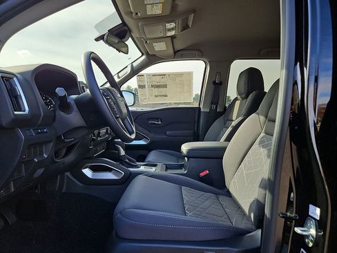 New 2026 Nissan Frontier SV w/ Tow Package AWD/4WD image 11