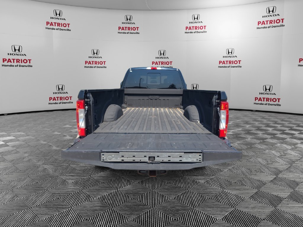 Used 2017 Ford F350 XLT w/ XLT Premium Package AWD/4WD image 17