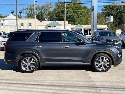 Used 2020 Hyundai Palisade SEL w/ Convenience Package image 4