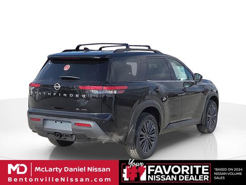 New 2026 Nissan Pathfinder SL w/ SL Premium Package AWD/4WD image 5
