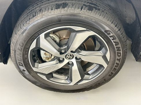 Used 2025 Toyota RAV4 SE AWD/4WD image 36