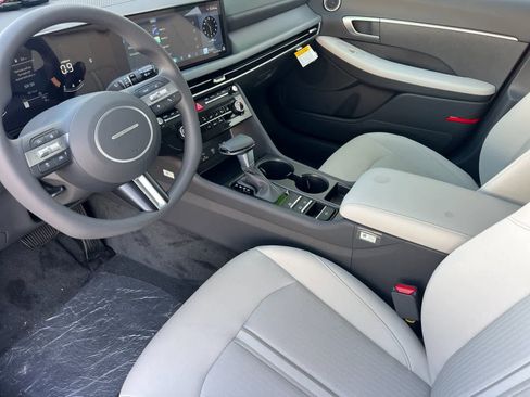 New 2026 Hyundai Sonata SE FWD image 12