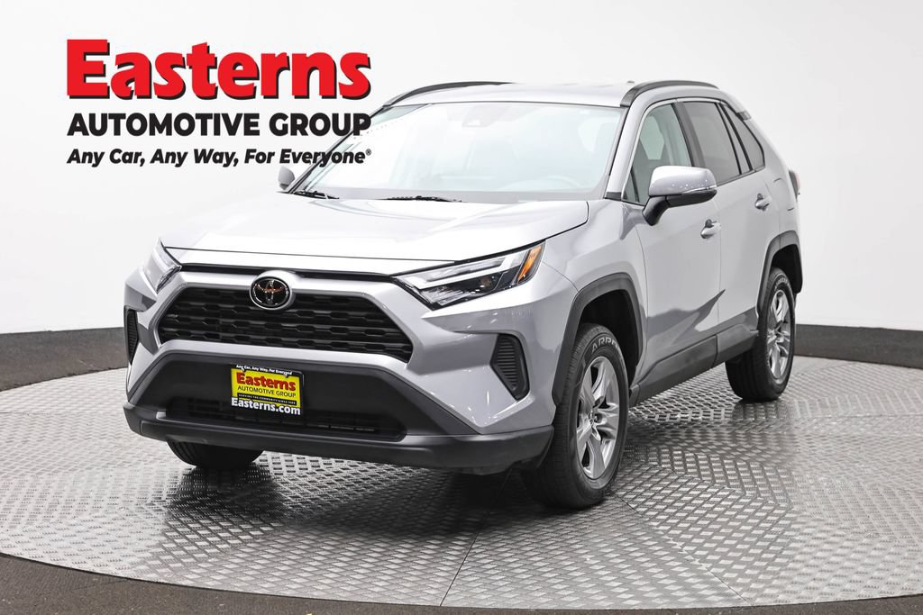 Used 2024 Toyota RAV4 XLE AWD/4WD image 1