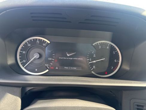 Used 2023 Land Rover Discovery S image 19