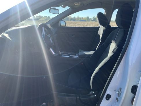 New 2025 Nissan Sentra SV w/ All-Weather Package image 9