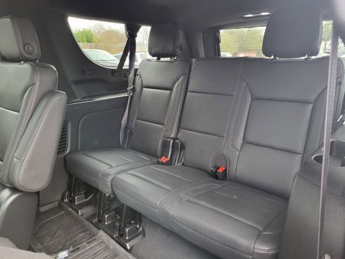 Used 2023 Chevrolet Suburban Z71 w/ Z71 Off-Road Package image 19