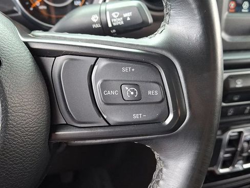 Used 2022 Jeep Wrangler Unlimited Sport AWD/4WD image 21