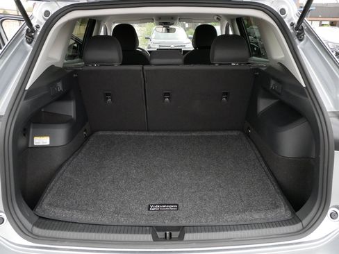 Certified 2025 Volkswagen Tiguan S AWD/4WD image 18