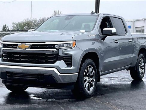 Used 2024 Chevrolet Silverado 1500 LT image 7