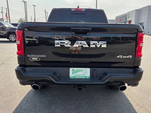 Used 2025 RAM 1500 Laramie w/ Sport Appearance Package AWD/4WD image 8