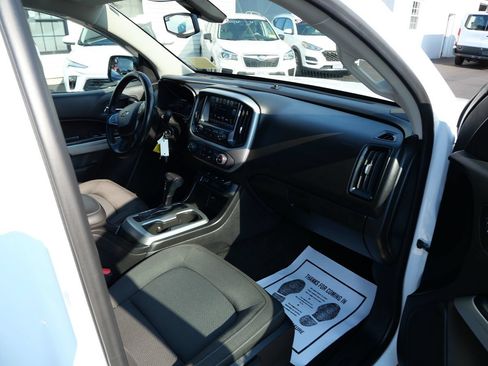 Used 2018 Chevrolet Colorado LT w/ LT Convenience Package AWD/4WD image 26