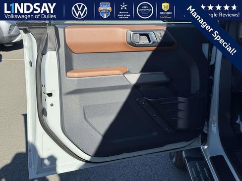 Used 2022 Ford Bronco Outer Banks image 8