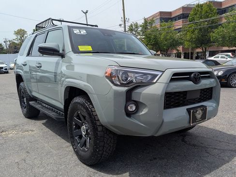Used 2022 Toyota 4Runner Trail Special Edition AWD/4WD image 5