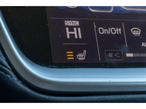 Used 2020 Subaru Outback Premium image 25