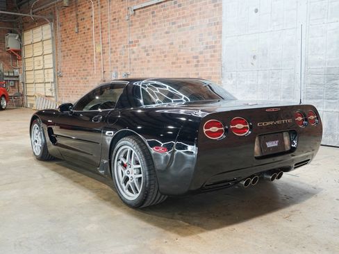 Used 2003 Chevrolet Corvette Z06 w/ Memory Package, 3 Drivers RWD image 12